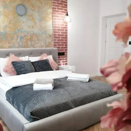 Lucy - Scisle Centrum Czestochowy