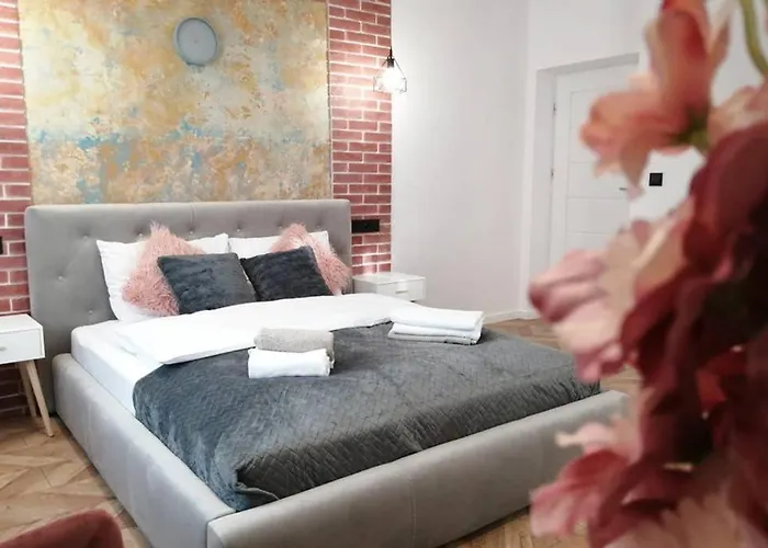 Lucy - Scisle Centrum Czestochowy