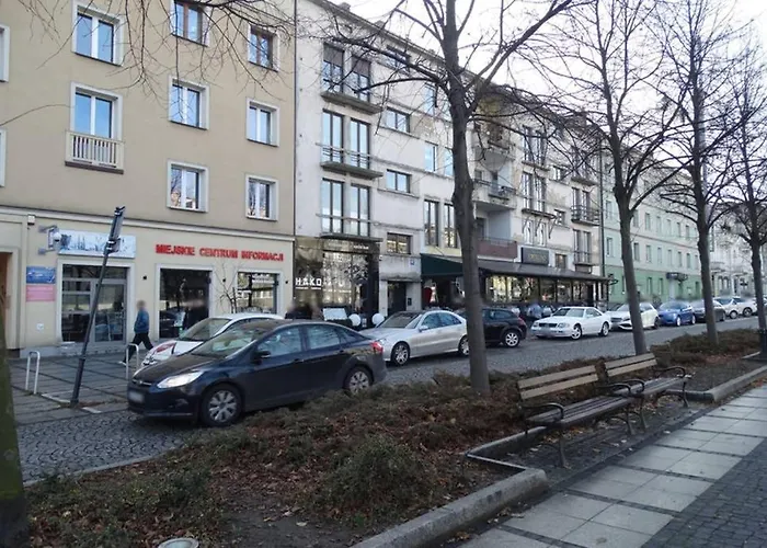 Lucy - Scisle Centrum Czestochowy Апартаменты Ченстохова